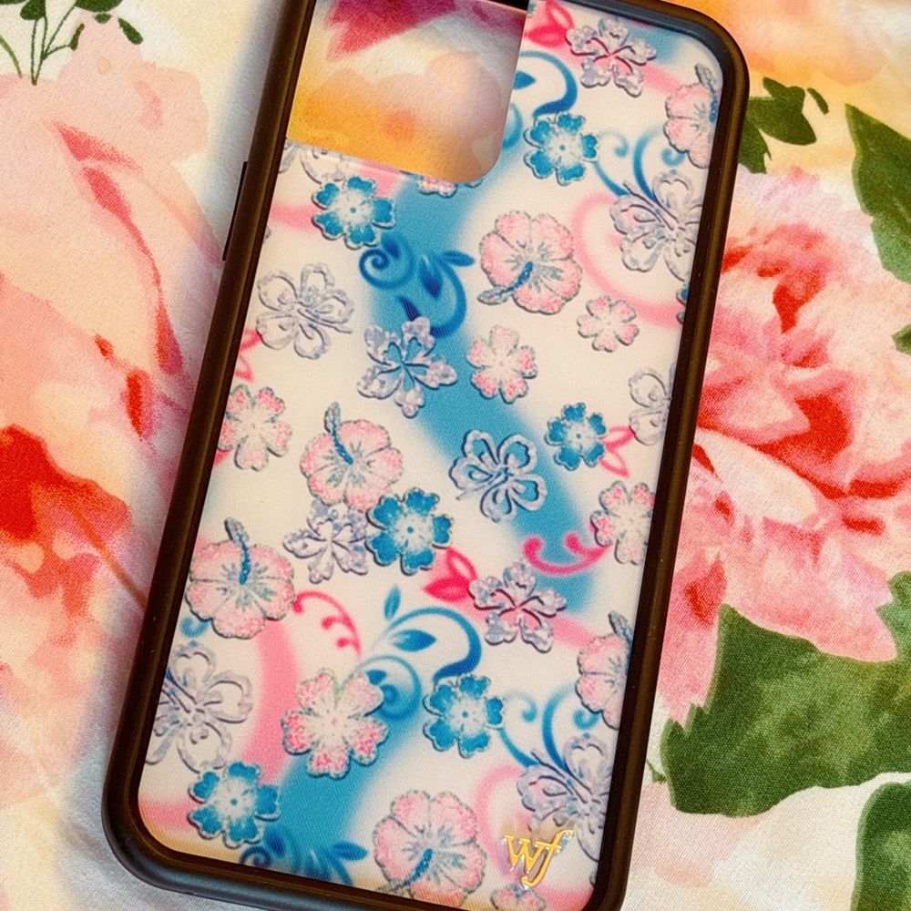 👙Frankie’s Bikinis city of angels👙 iPhone 12 Pro Max Wildflower Case